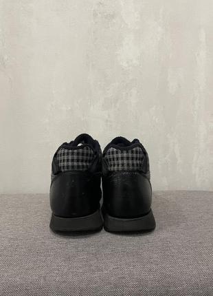 Утеплені шкіряні кросівки кеди взуття ботинки reebok classic5 фото