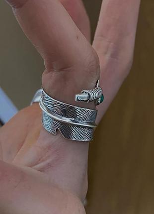 Кольцо кольца циркон кольцо камней изумруд регулируется перья перо птица сова feather массивное большое широкое серебрение серебро медь сплав4 фото