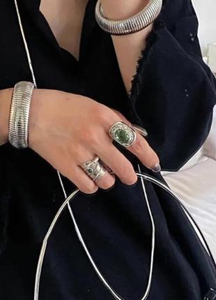 Кольцо кольца циркон кольцо камней изумруд регулируется перья перо птица сова feather массивное большое широкое серебрение серебро медь сплав2 фото