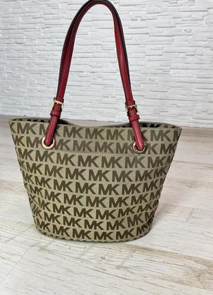Стильная сумка монограмм michael kors 2