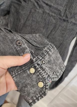 Красивая джинсовая рубашка на кнопках s\m3 фото
