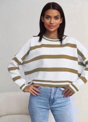 Стильный женский свитер в полоску укороченный вязаный полосатый
