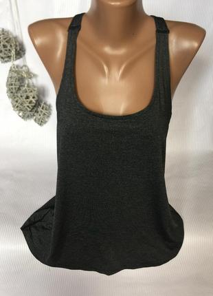 Стильная спортивная майка