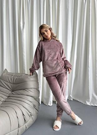 Мʼякенька жіноча махрова піжама домашній теплий костюм худі і штани