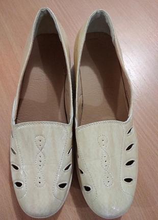 Жіночі літні нові туфлі 37 розміру, устілка 24 см1 фото