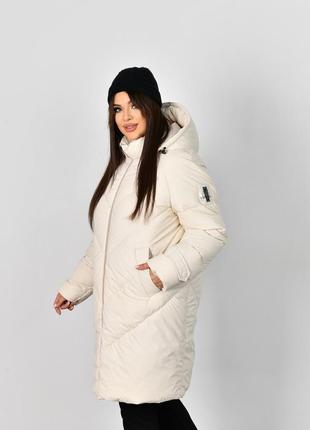 Зимняя куртка из водооталкивающей плащевки молочного цвета утепленной био-пухом, больших размеров от 44 до 542 фото