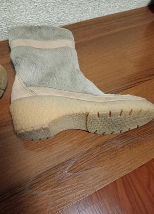 Зимові теплі чоботи з натурального хутра.5 фото