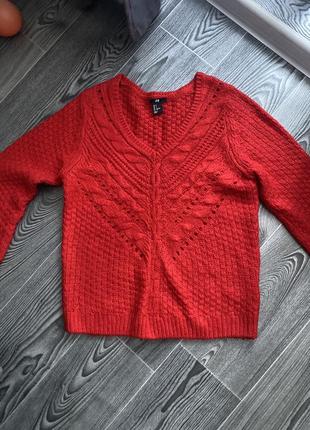 Красные свитера4 фото