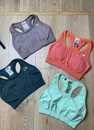 Спортивні топи gymshark