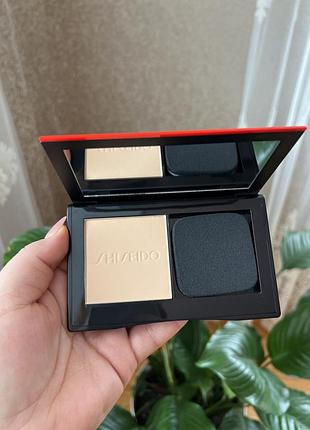 Компактная пудра для лица shiseido synchro skin self-refreshing custom finish powder foundation