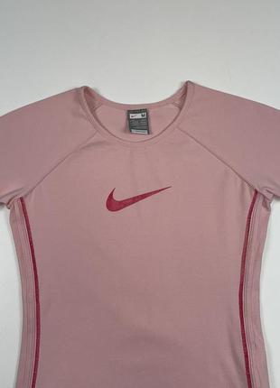 Жіноча футболка nike оригінал4 фото