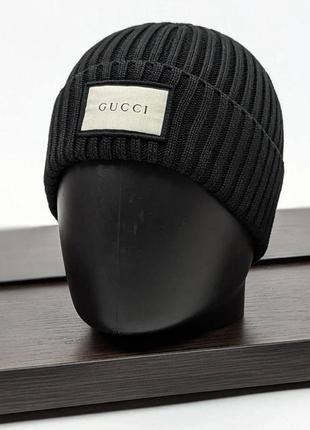 Шапка в стиле gucci