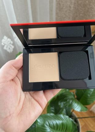 Компактна пудра для обличчя shiseido synchro skin self-refreshing custom finish powder foundation