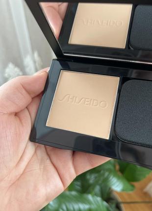 Компактная пудра для лица shiseido synchro skin self-refreshing custom finish powder foundation2 фото