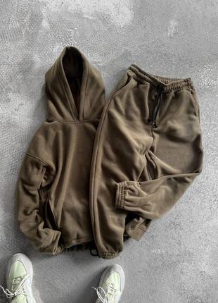 Серый флисовый спортивный костюм
