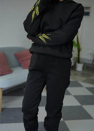 Костюм