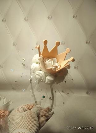 Корона на обруче персик с белыми розами!3 фото