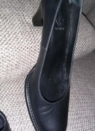 Класні шкіряні туфлі преміум-бренду billibi (данія) розмір 37 (24 см)5 фото