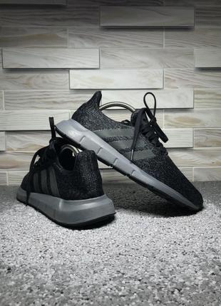 Кросівки adidas swift run. оригінал