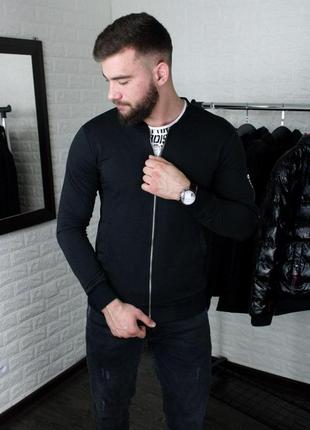 Мужской стильный трикотажный бомбер на осень/весну чёрный. мужская чёрная куртка