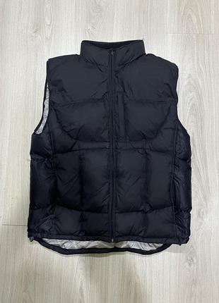 Утеплена жилетка gap