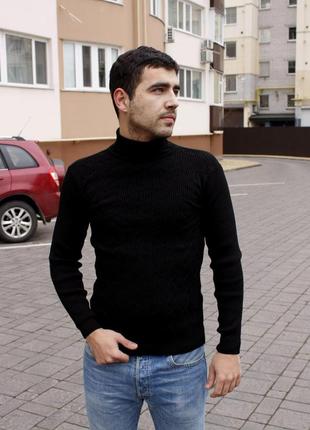 Мужской стильный удобный свитер под горло чёрный