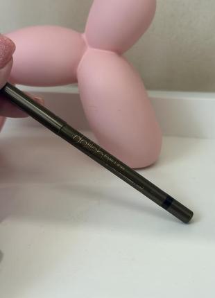 Стойкий пигментированный карандаш для глаз delilah eye line long wear retractable pencil1 фото