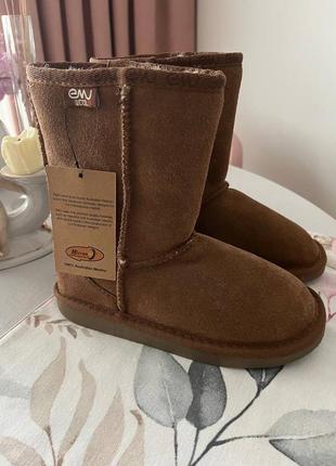 Чоботи ugg