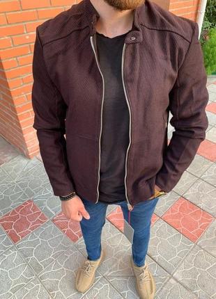 Мужской стильный бомбер на осень/весну бордовый. мужская бордовая плотная куртка1 фото