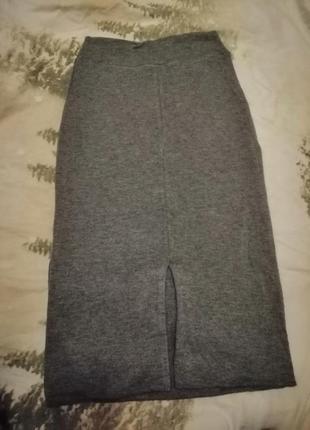 Тренд базовая юбка миди карандаш с вырезом2 фото