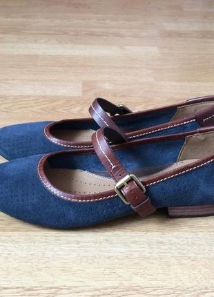 Новые замшевые туфли clarks 40 размера