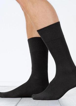 Консервовані адські шкарпетки — недорогий подарунок з юмором10 фото