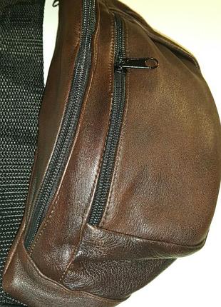 Об'ємна бананка з натуральної шкіри колір бордо, велика шкіряна сумка на пояс на плече