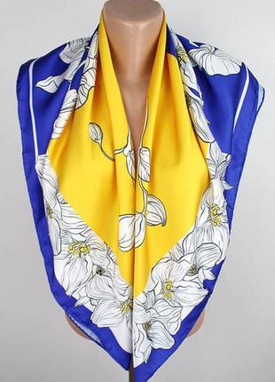 Хустка патріотична, різні види