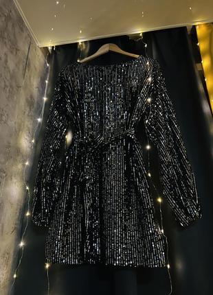 Чорна святкова жіноча сукня міді на довгий рукав стан новий, з біркою!