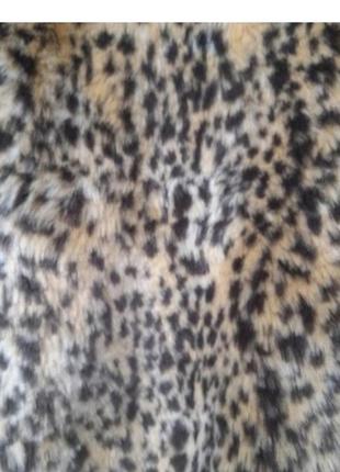 Полушубка bershka. animal print, искусственный мех. короткая к талих. р.s/m.  
 слегка подшитый пелокон.2 фото