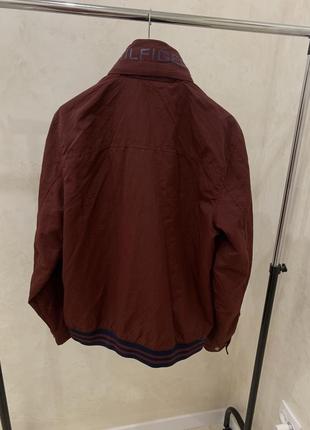 Куртка ветровка tommy hilfiger бордовая мужская с капишоном5 фото