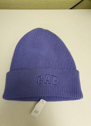 Стильная вязаная шапка gap