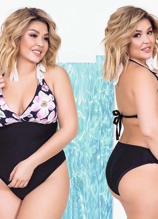 Жіночий стильний цільний купальник у великих розмірах 01062 "халтер ліф квіти"