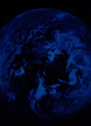 Наклейка планета земля blu-ray earth, що світиться в темряві 40 см блакитне свічіння стікер, що світиться на стіну!3 фото