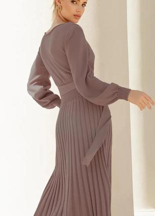 Трикотажна сукня