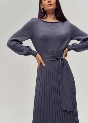 Трикотажна сукня