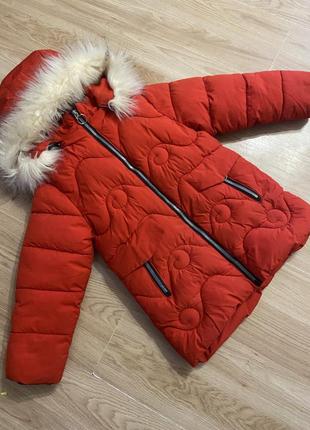 Зручна тепла куртка на дівчинку 5-6 років2 фото