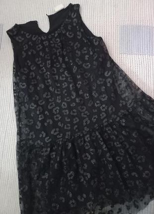 Платье фирменное,модельное.