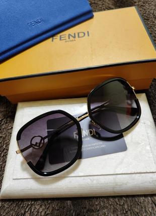 Очки италия fendi