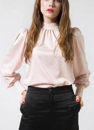 Сатиновая блузка с пышными рукавами блуза свободного кроя1 фото