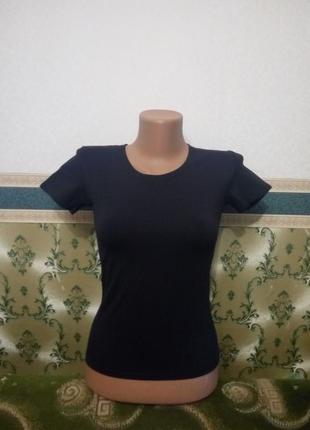 Женская футболка однотонная с коротким рукавом топ. цвет черный