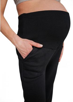 Утепленные спортивные штаны-джоггеры для беременных с карманами черные4 фото