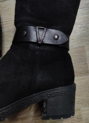 Зимові жіночі чоботи на хутрі2 фото