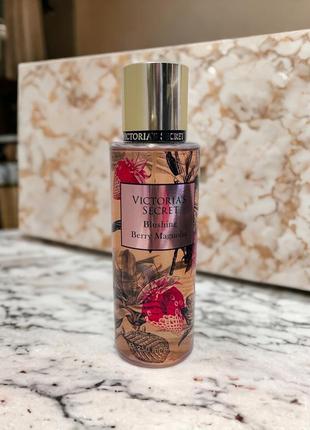 Парфумований спрей для тіла victoria's secret blushing berry magnolia fragrance mist 250ml